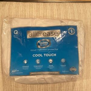Allerease Cool Touch Fitted Mattress Protector - White